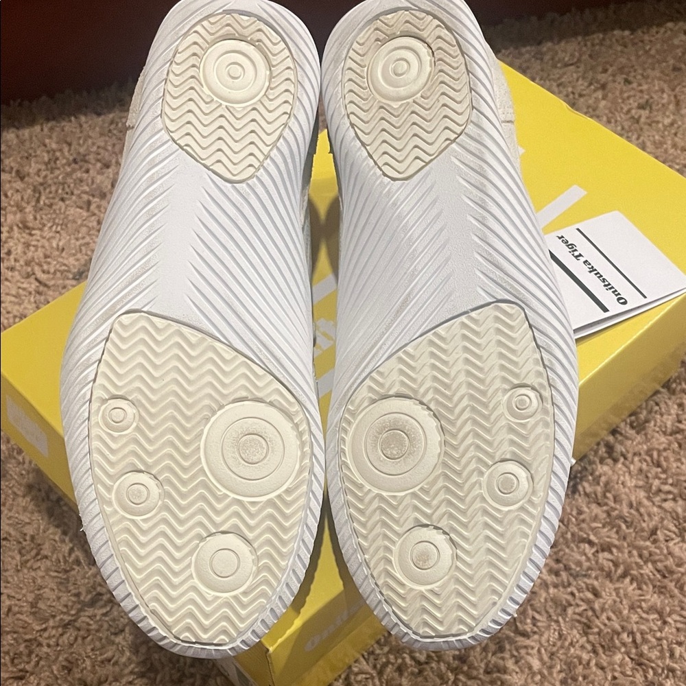 Onitsuka Tiger Cream/White Sneakers Size 7 NWT - Picture 5 of 7